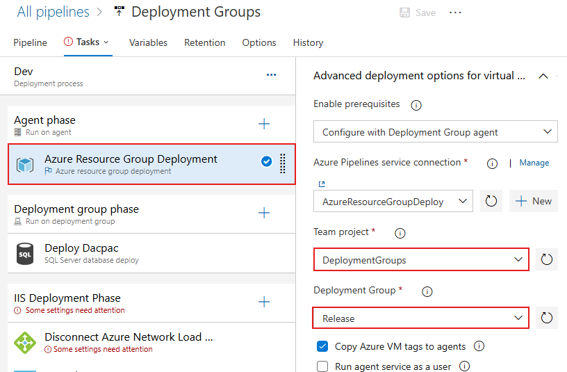 Captura de pantalla que muestra cómo configurar un proyecto de equipo y un grupo de implementación para una tarea de implementación.