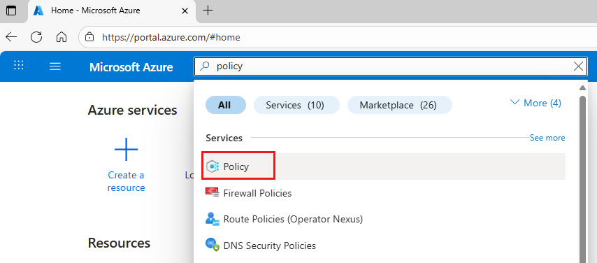 Captura de pantalla que muestra el cuadro de búsqueda del Portal de Azure con la Directiva introducida y Directiva resaltada.