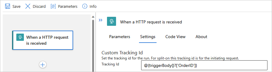 Captura de pantalla que muestra Azure Portal, el diseñador para el flujo de trabajo estándar y el desencadenador de solicitud con el identificador de seguimiento personalizado.