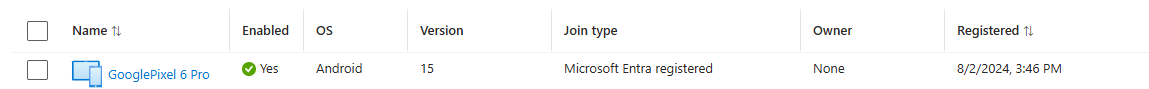 Captura de pantalla de la ventana de Microsoft Entra, que muestra un dispositivo compartido registrado sin intervención manual.