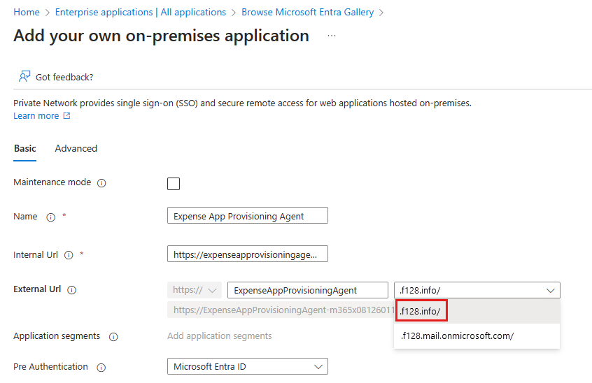 Página de configuración del proxy de aplicación que muestra el campo de dominio personalizado y la configuración del certificado.