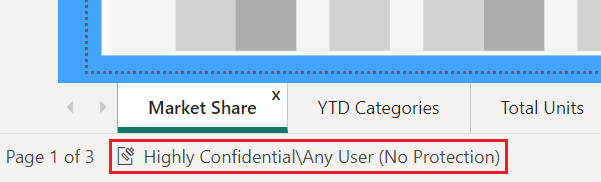 Captura de pantalla que muestra una etiqueta de confidencialidad resaltada en la barra de estado de Power BI Desktop.