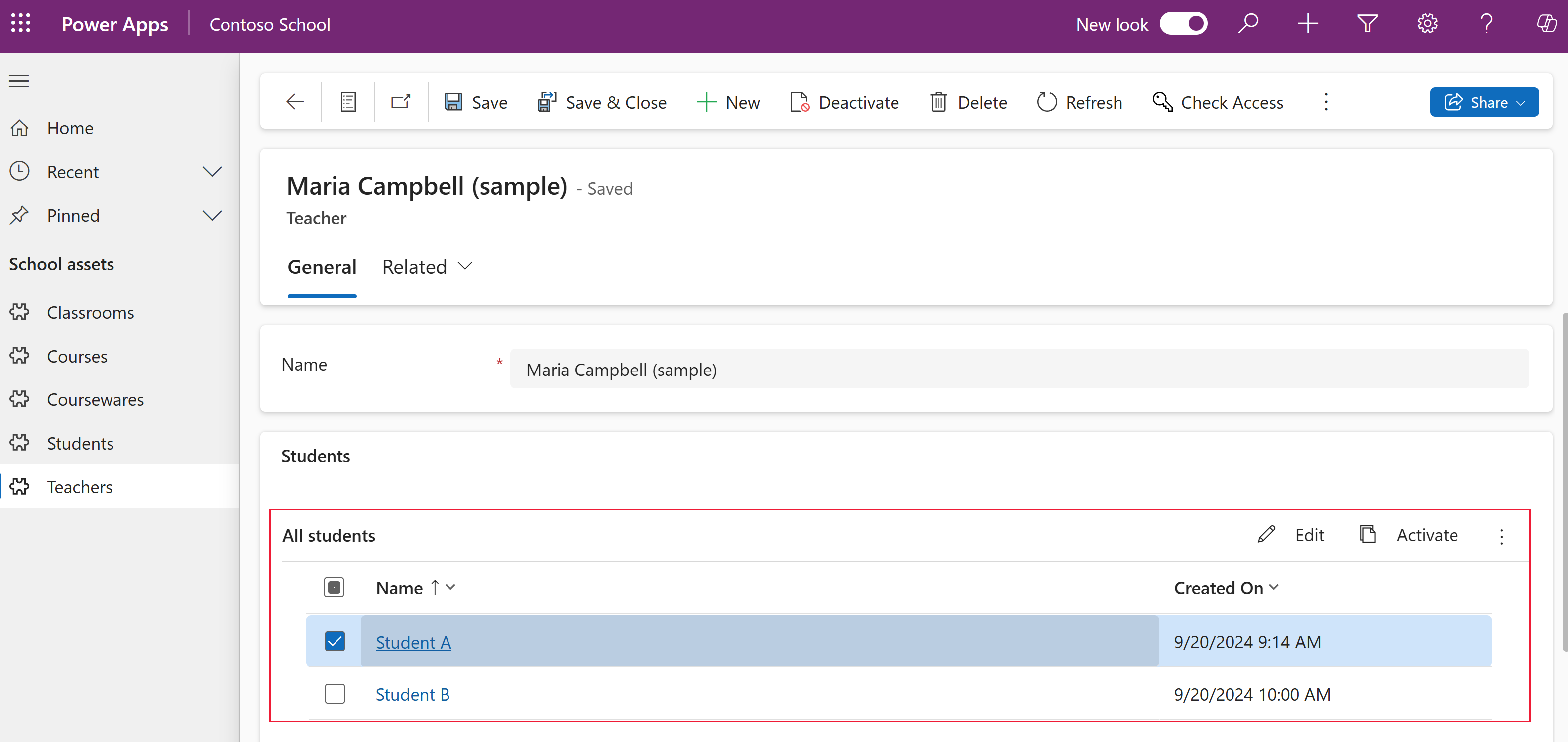 Componente de subcuadrícula en un formulario de aplicación basado en modelo